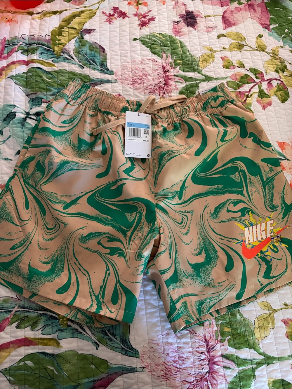 Nike Men’s Tan & Green Swirl Print Athletic Shorts
